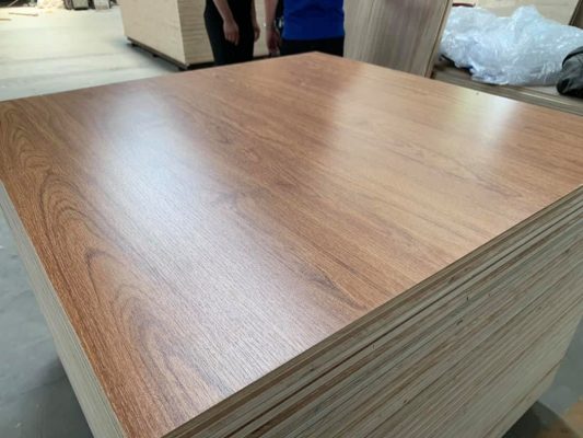 So sánh ván MDF và ván ép. Kết cấu MDF giá thành và ứng dụng
