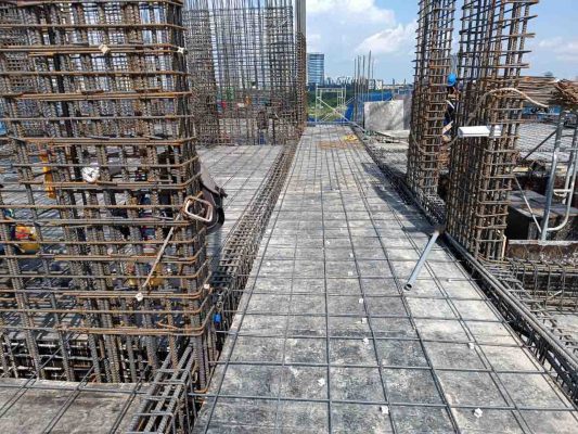Ván cốp pha xây dựng là gì? ứng dụng của 1 tấm ván cốp pha